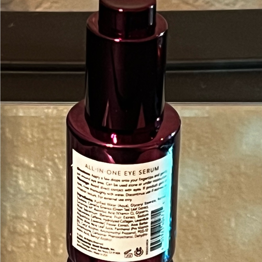 Pearlessence ALL-IN-ONE
EYE SERUM with Retinol & Squalane NEW - Picture 5 of 6